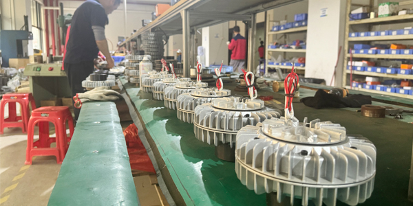 電纜卷繞機如何選擇高效磁粉制動器？